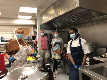 apprentice chefs help out in community