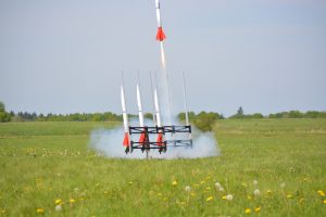 Team Wendle's rocket launches at the CanSat national final.
