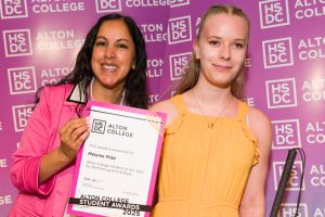 Melanie Pidd and her certificate.